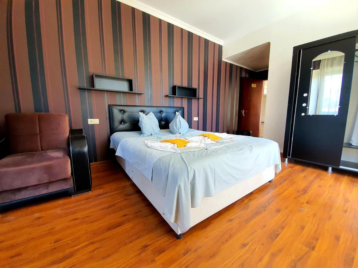 Sunrise Hotel 코불레티 외부 사진